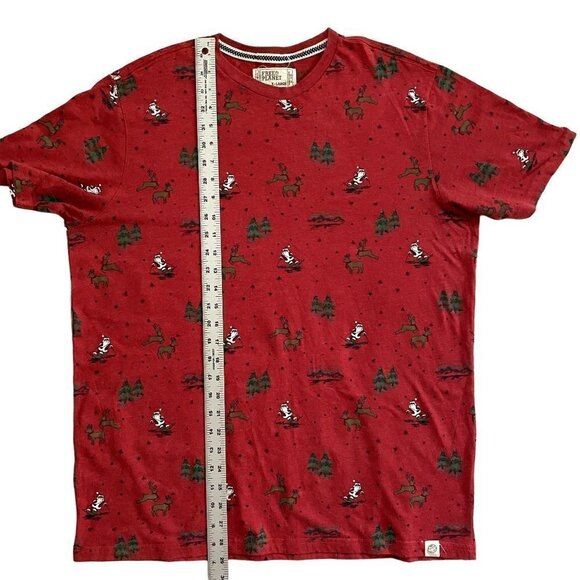 Free Planet | Santa Reindeer Christmas T-Shirt | Red | Size: Large - Picture 8 of 8